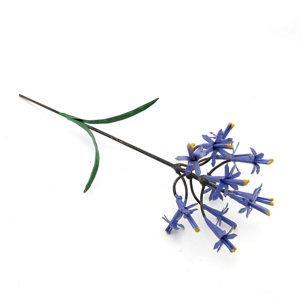Agapanthus Blume aus Recycling Metall. Dekoration für Haus und Garten.