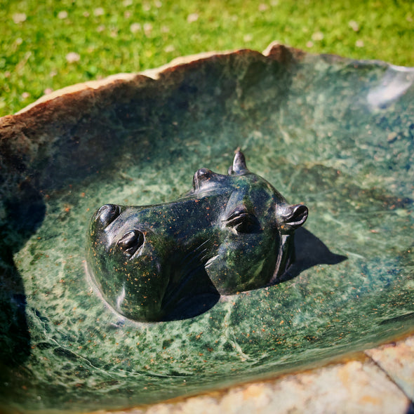 Vogeltränke Hippo Unikat #3 Künstler: Timothy Rukodzi