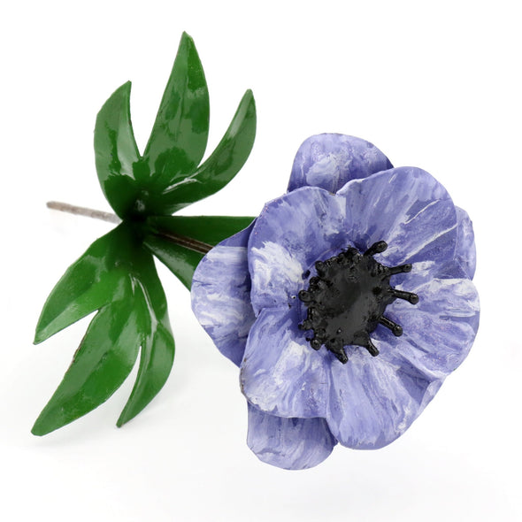 Anemone Blume aus Recycling Metall. Dekoration für Haus und Garten.