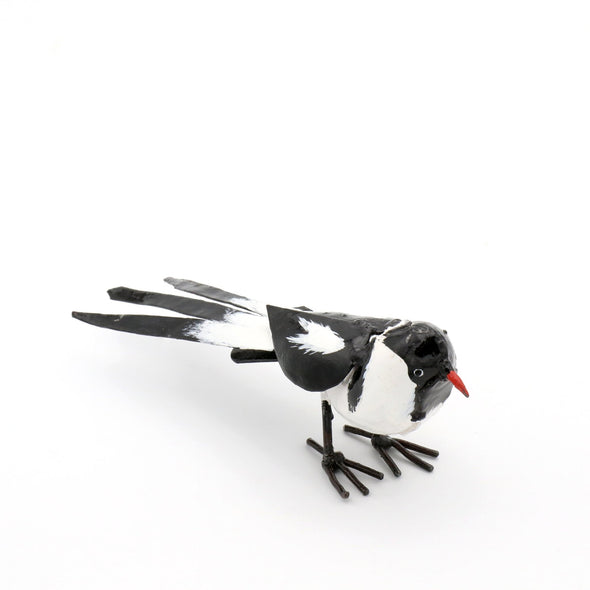 Austernfischer Vogel aus Recycling Metall. Dekoration für Haus und Garten.