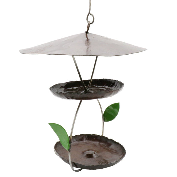 Futterstation für Wildvögel aus Recycling Metall. Dekoration für Haus und Garten.