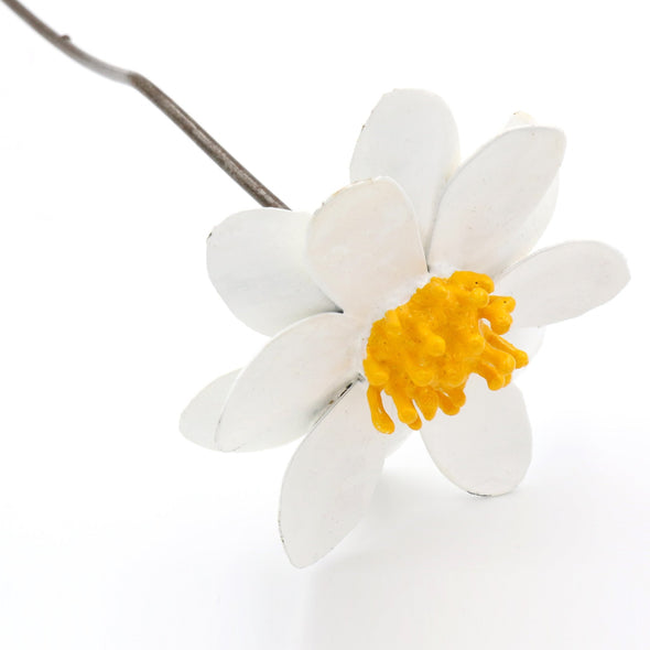 Margeriten Blume aus Recycling Metall. Dekoration für Haus und Garten.