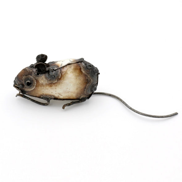 Maus aus Recycling Metall. Dekoration für Haus und Garten.