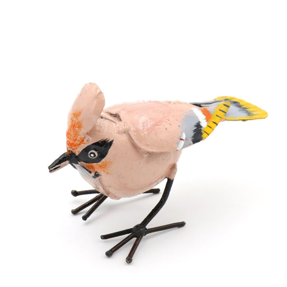 Seidenschwanz Vogel aus Recycling Metall. Dekoration für Haus und Garten.