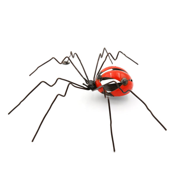 Spinne aus Recycling Metall. Dekoration für Haus und Garten.