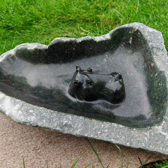 Vogeltränke Hippo Unikat #118 Künstler: Timothy Rukodzi