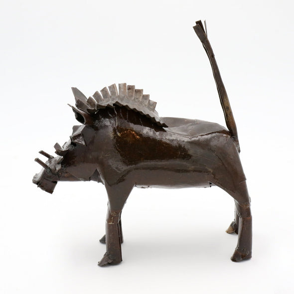 Warzenschwein aus Recycling Metall. Dekoration für Haus und Garten.