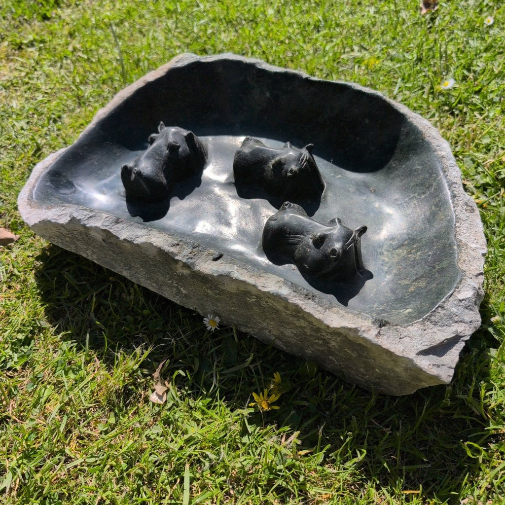Vogeltränke Hippo Unikat #152 Künstler: Timothy Rukodzi