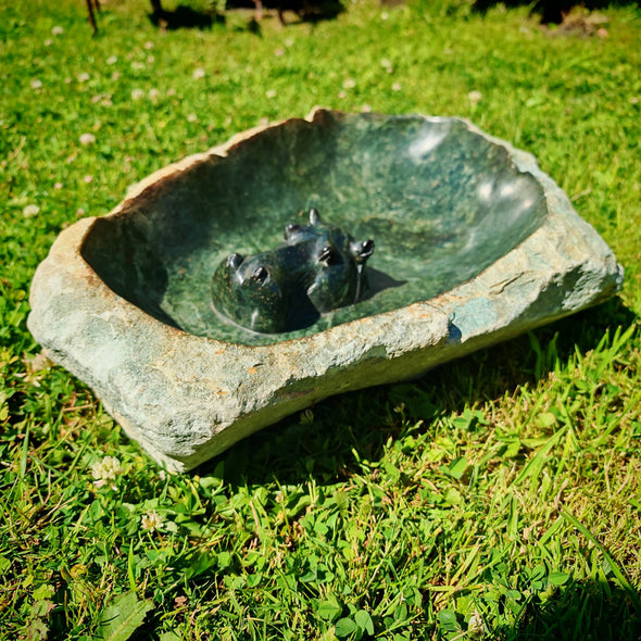 Vogeltränke Hippo Unikat #3 Künstler: Timothy Rukodzi