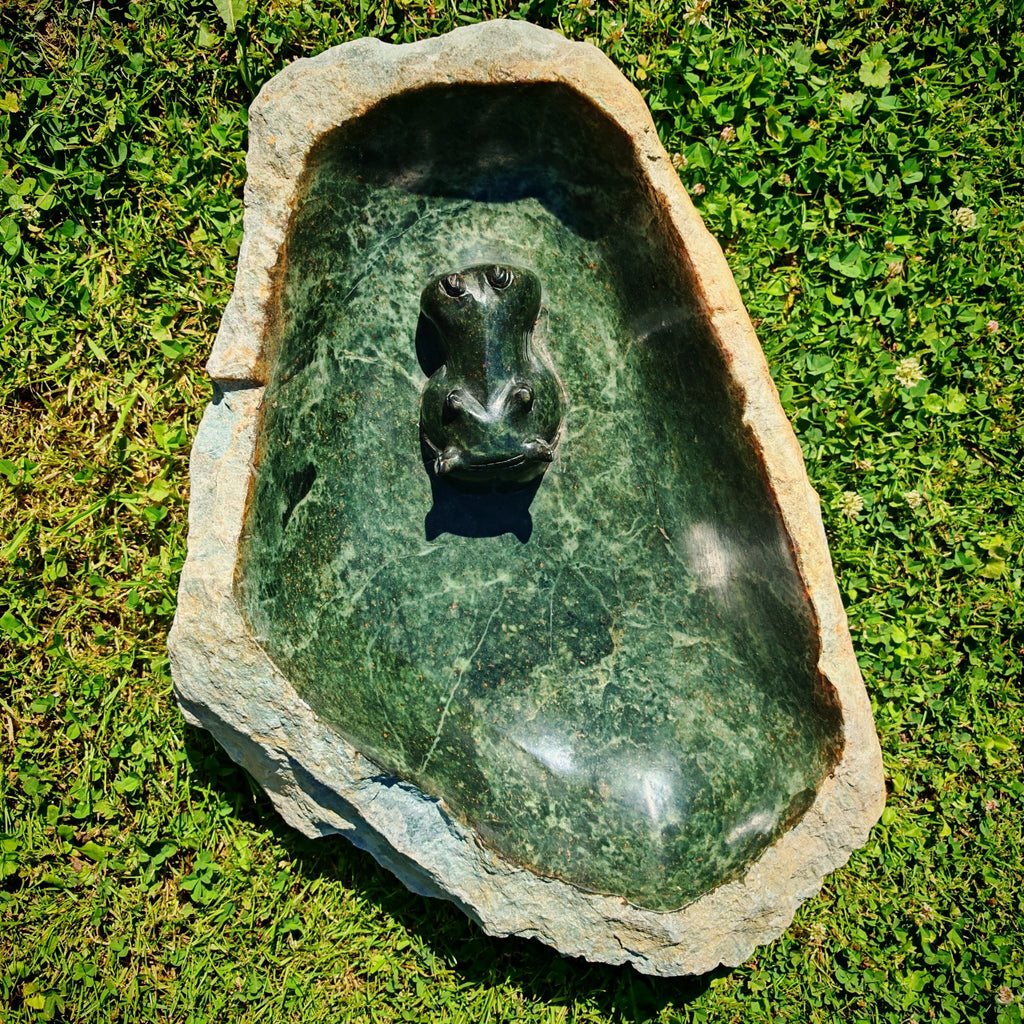 Vogeltränke Hippo Unikat #3 Künstler: Timothy Rukodzi