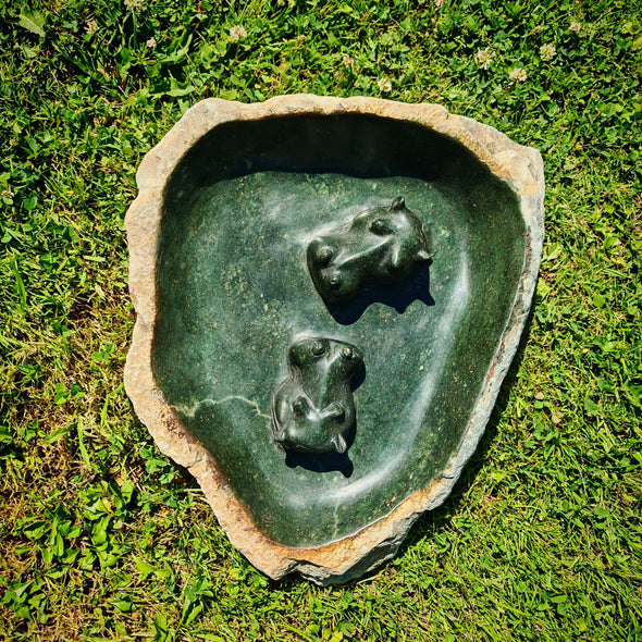 Vogeltränke Hippo Unikat #333 Künstler: Timothy Rukodzi