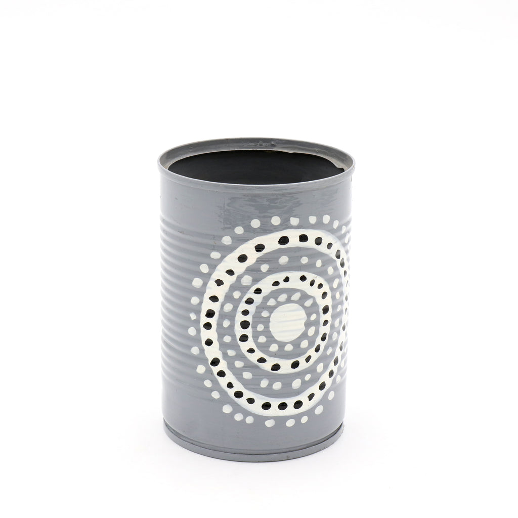 Dose „White and Black Circle“ – dekorative Aufbewahrung aus Upcycling-Dose