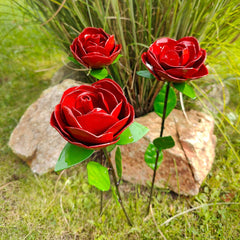 Rose Blume aus Recycling Metall. Dekoration für Haus und Garten.