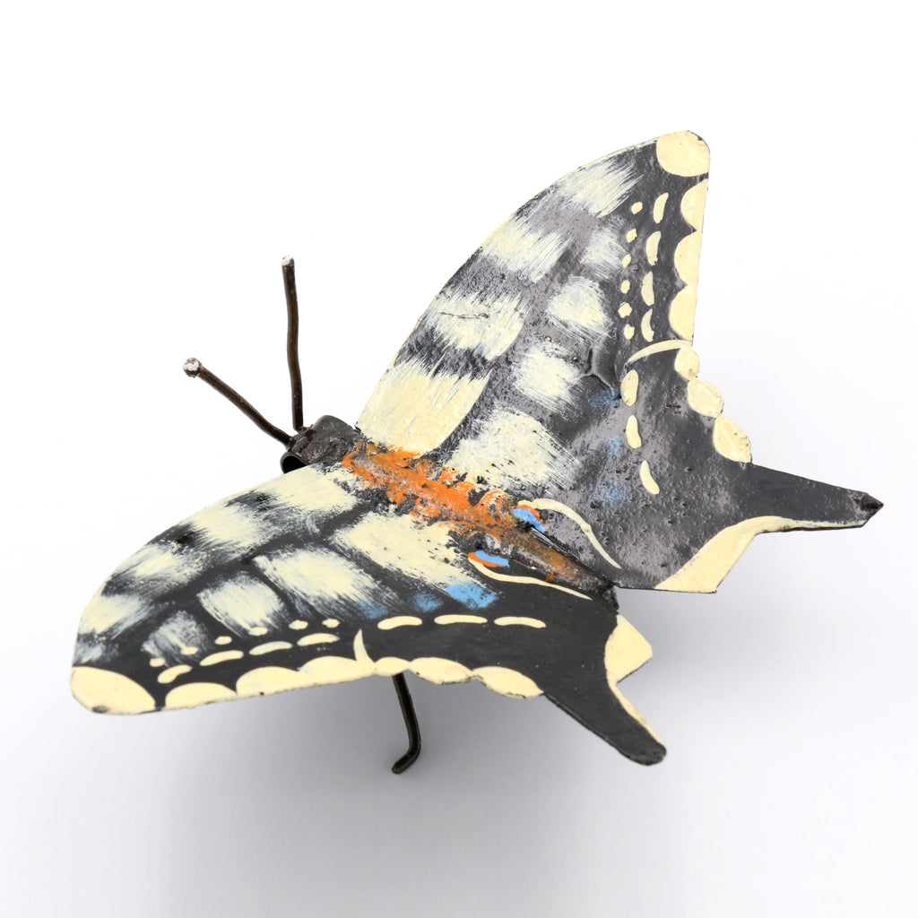 Schwalbenschwanz Schmetterling aus Recycling Metall. Dekoration für Haus und Garten.