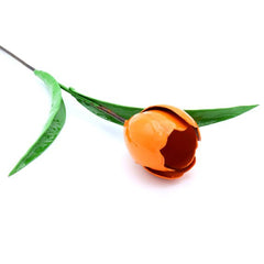 Tulpe Blume aus Recycling Metall. Dekoration für Haus und Garten.